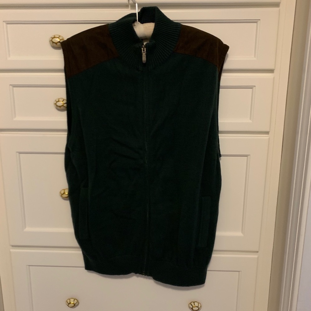 Men’s Alex Cannon green vest